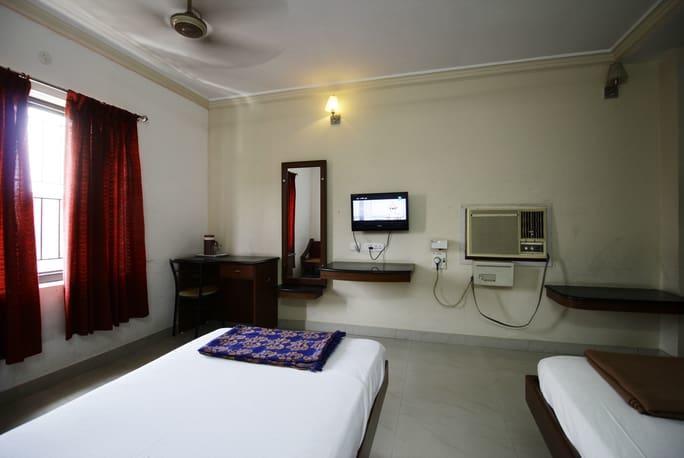 Hotel Adithya شيناي المظهر الخارجي الصورة