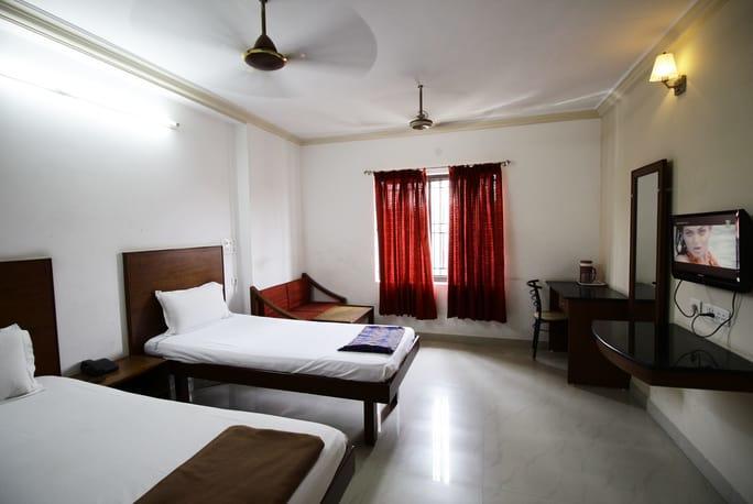 Hotel Adithya شيناي المظهر الخارجي الصورة