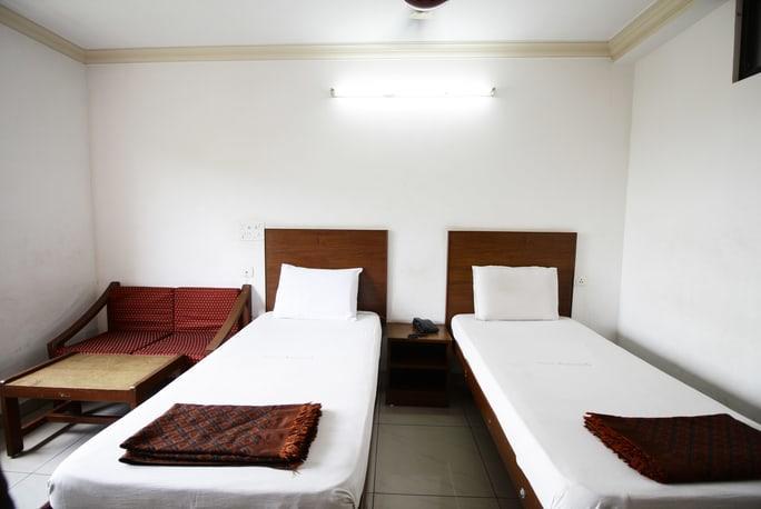 Hotel Adithya شيناي المظهر الخارجي الصورة