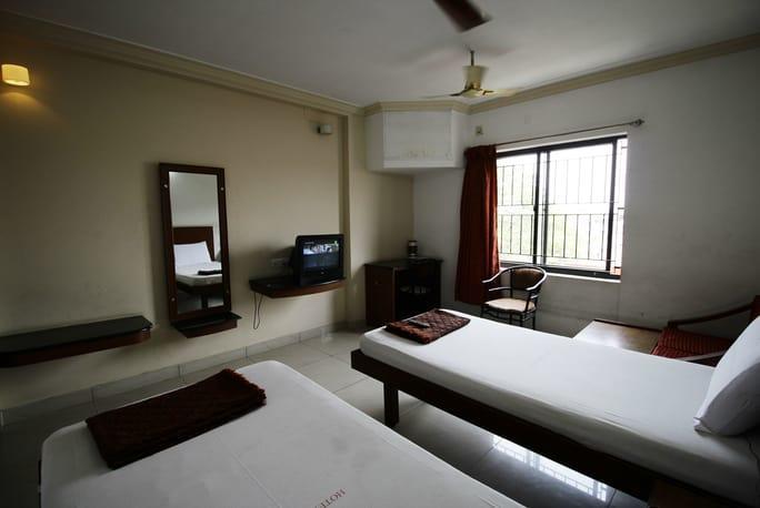 Hotel Adithya شيناي المظهر الخارجي الصورة