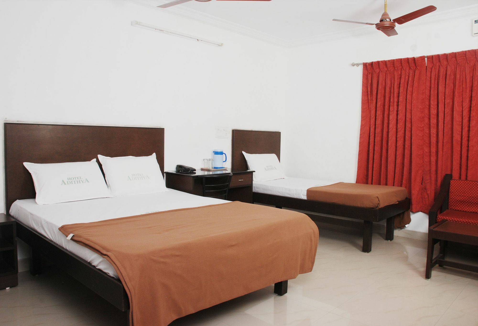 Hotel Adithya شيناي المظهر الخارجي الصورة