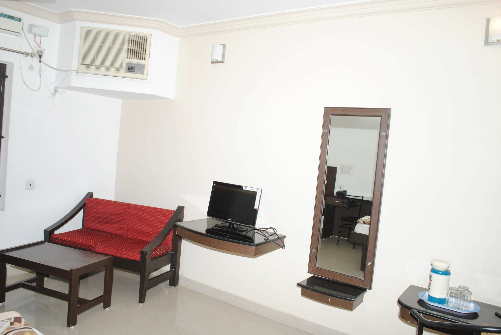 Hotel Adithya شيناي المظهر الخارجي الصورة